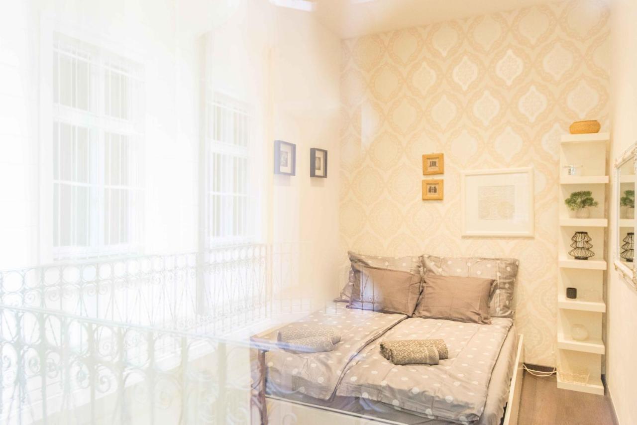 Paulay Design Apartment Budapest Bagian luar foto